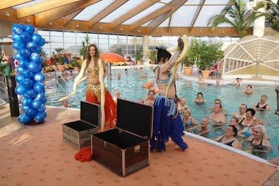 For the 15th anniversary of the Kristall- Kur- und Gradiertherme Bad Wilsnack, snake charmers from the Hobbyzoo Krangen performed.
