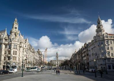 The Avenida dos Aliados is known as the most beautiful boulevard of Porto.