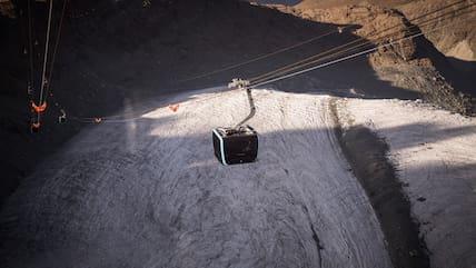 The highest continuous cable car crossing the Alps is now possible.
