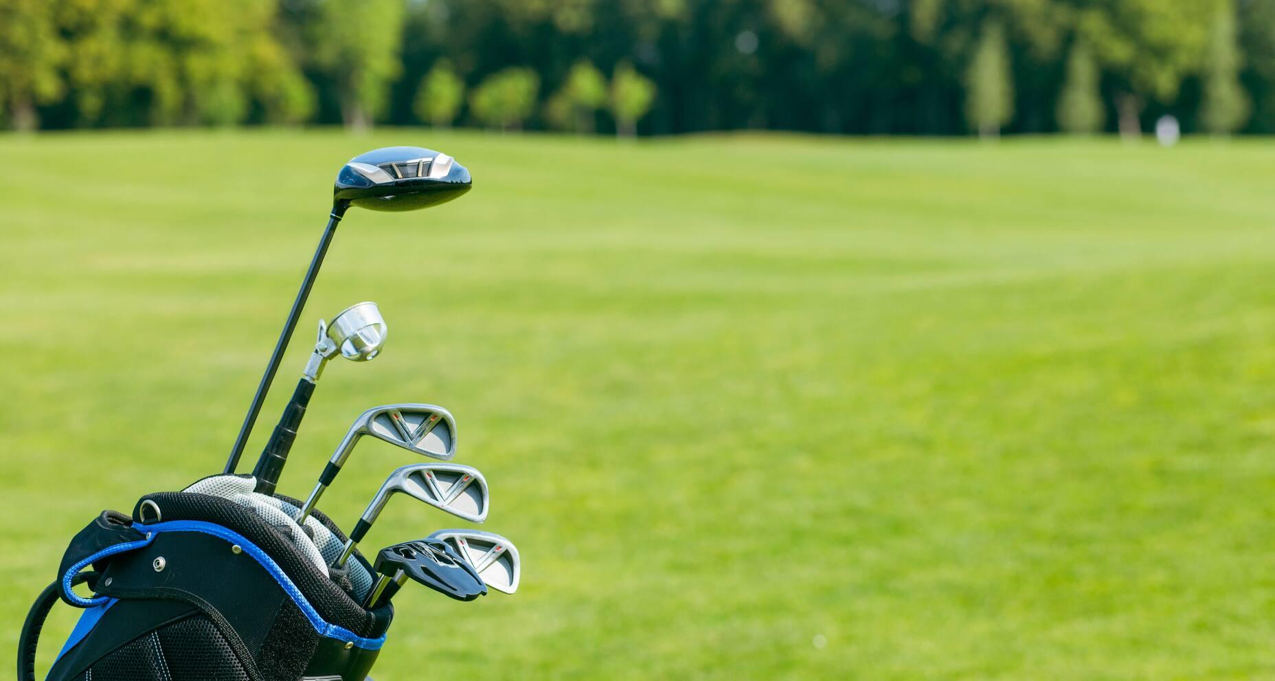 Golf clubs in a bag - must be transported as special luggage on the plane.