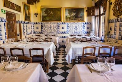 A look behind the scenes of the oldest restaurant in the world - at Botín, visitors experience not only tradition but also a very special culinary journey.