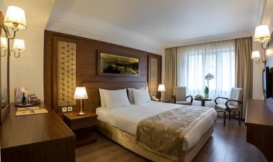A double room in Hotel Yigitalp Istanbul