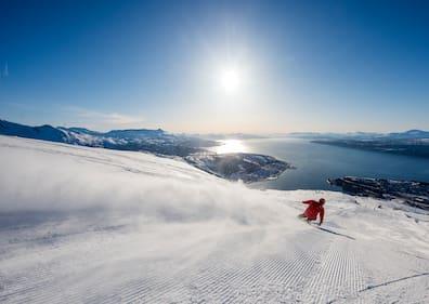 The descents in the Narvikfjellet ski area offer breathtaking views.