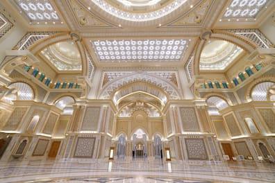 Great splendor inside and out: Guests feel like they are in a fairy tale at the Presidential Palace.