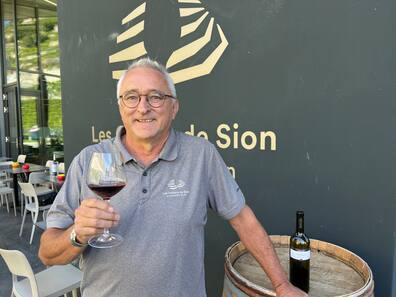 Jean-Marc Amez-Droz is happy to share his knowledge of the Swiss wine world.