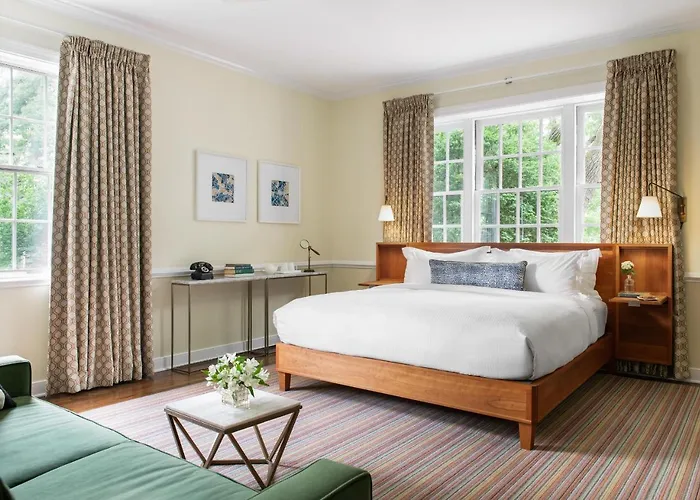 Top-Rated Hotels in Charlottesville, VA for Every Traveler