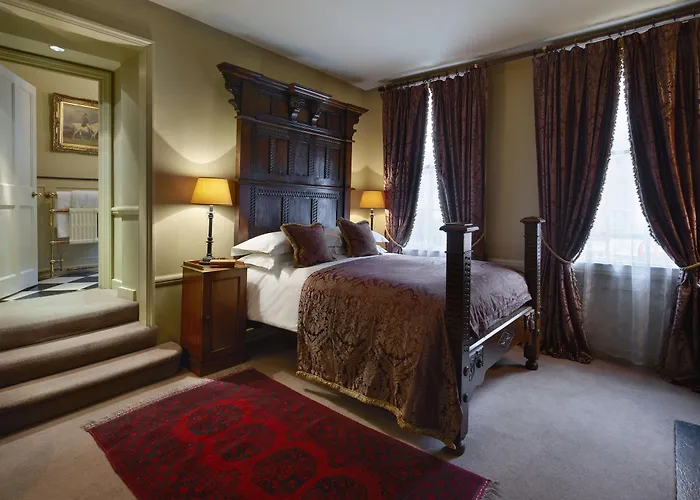 Discover London's Best Kept Secrets: Hidden Hotels in the Heart of the City