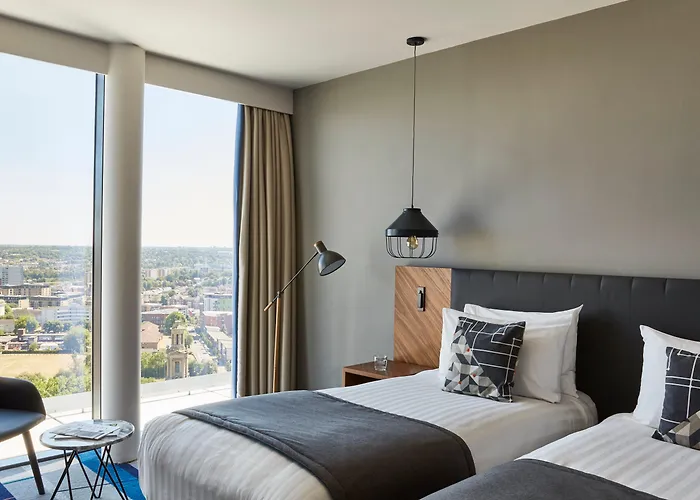 Book Hotels in Birmingham: Your Complete Accommodation Guide