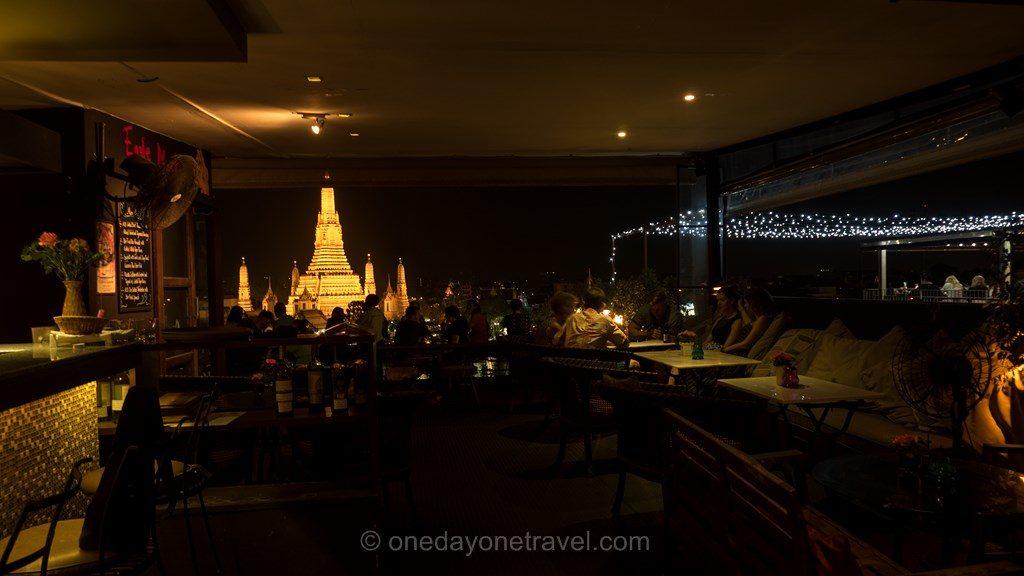 Bangkok Wat Arun nuit depuis Eagle Nest