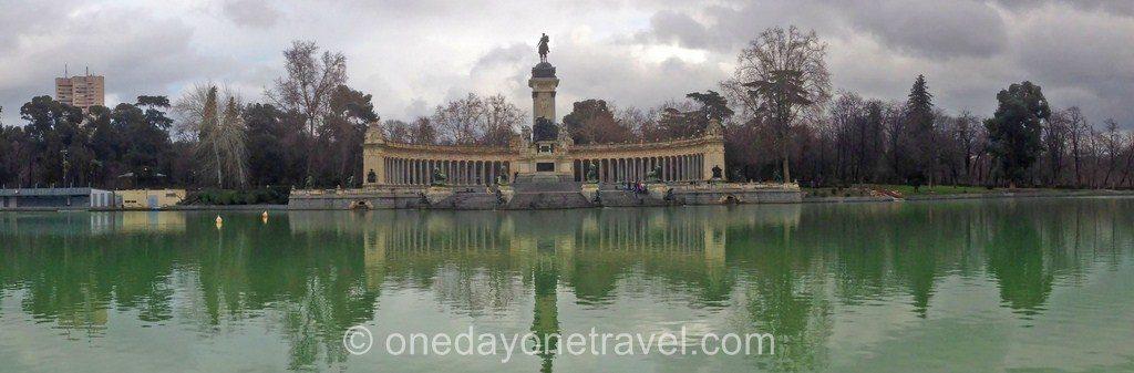 City Guide Madrid Parc Retiro Madrid lac