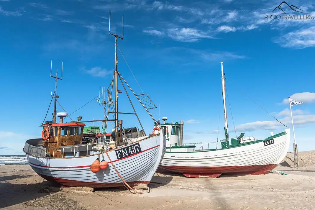 Fischerboote am Strand von Løkken in Dänemark