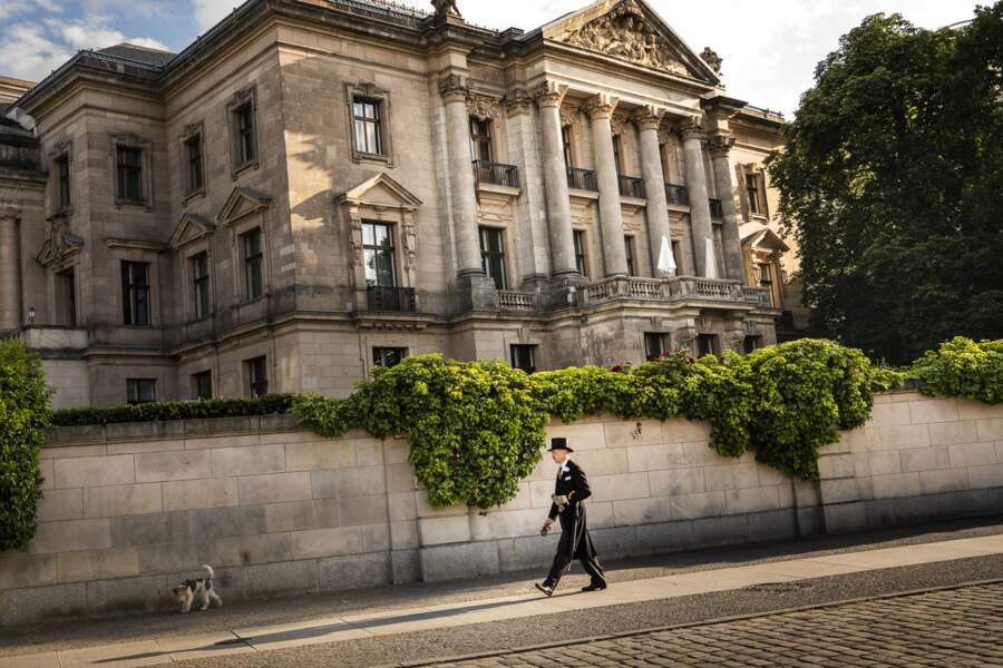 A fond le haut-de-forme !