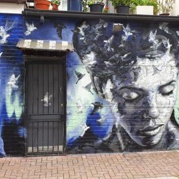 1 van de graffitimuren in Londen