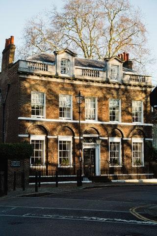 The northwest neighbourhood of Canonbury is full of pretty corners and quaint façades on sunny winter days dappled...